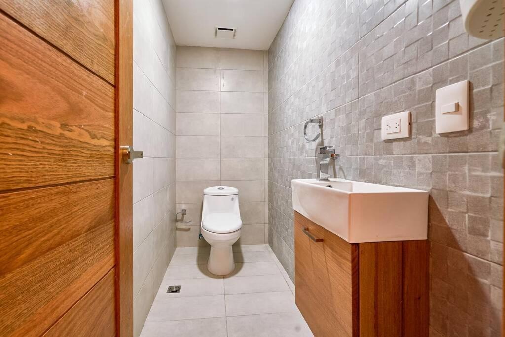 Escape Apartments, Balcony, Pool, Gym & Spa In La Julia Σάντο Ντομίγκο Εξωτερικό φωτογραφία